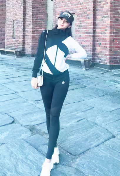 央企靓丽女干部